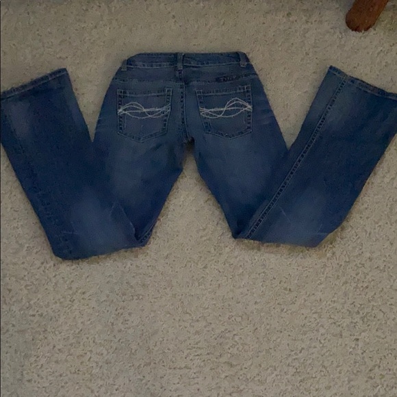 Cowgirl tuff jeans - Picture 2 of 4